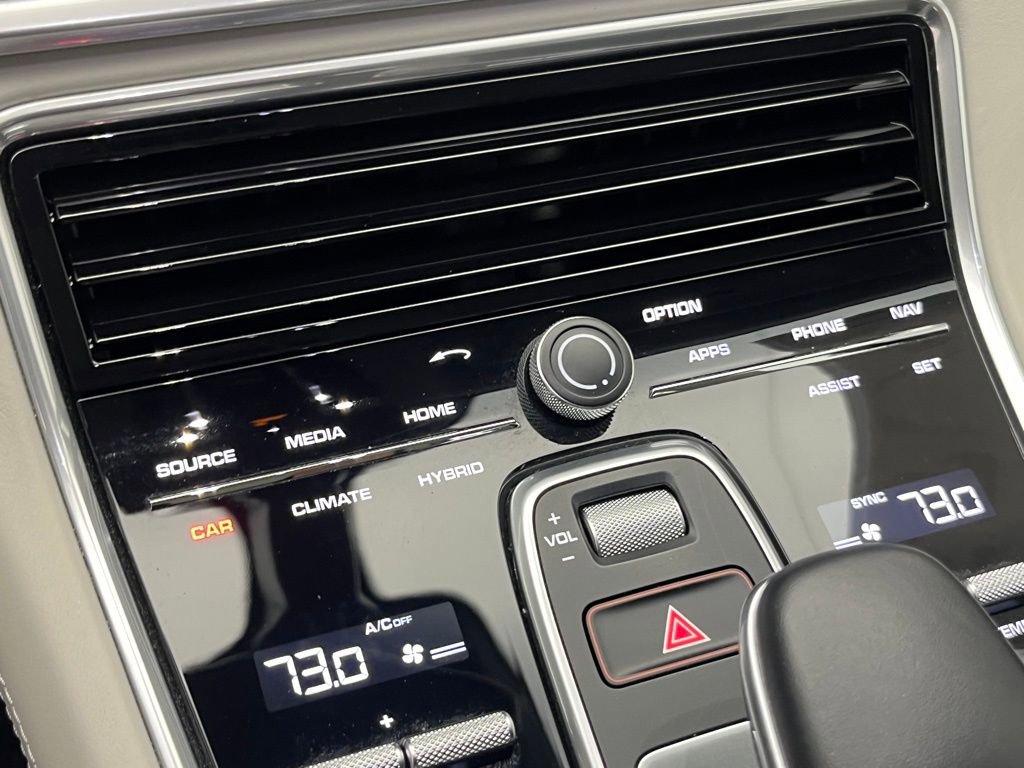 Used 2019 Porsche Panamera 4 image 19