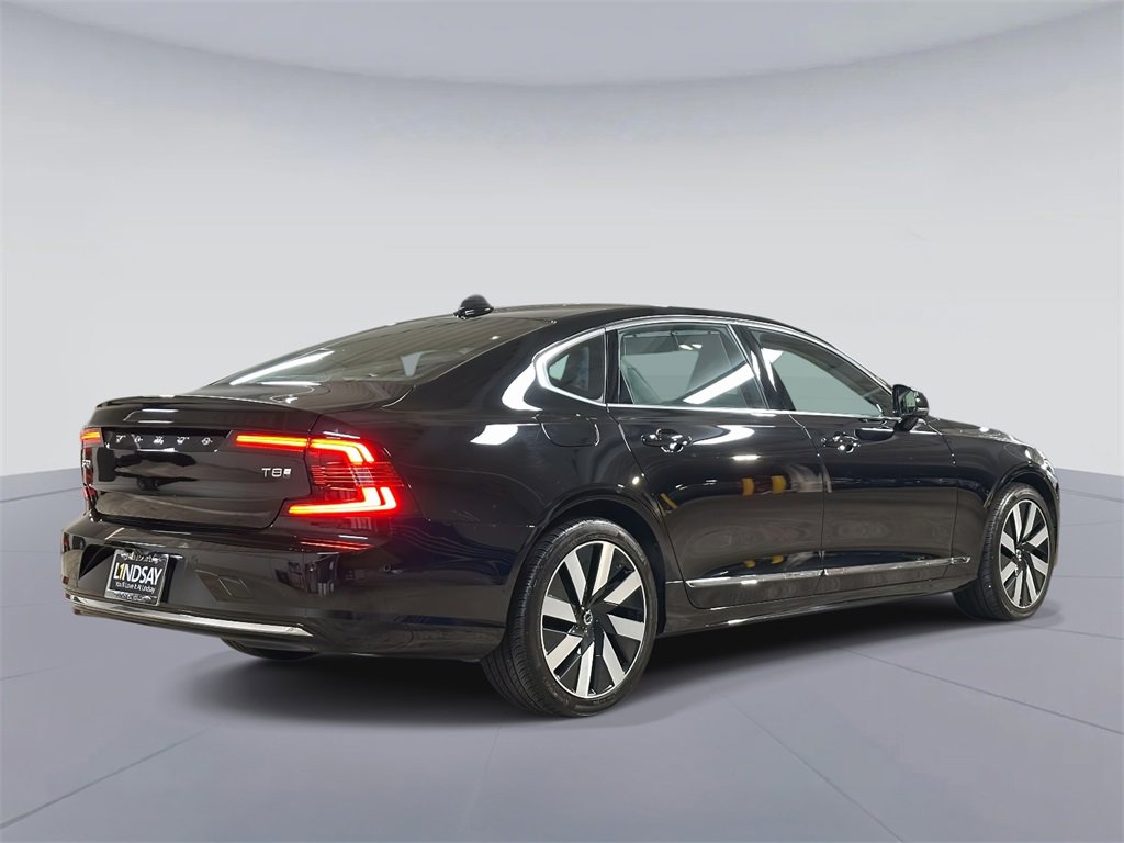 Used 2025 Volvo S90 T8 Plus image 7