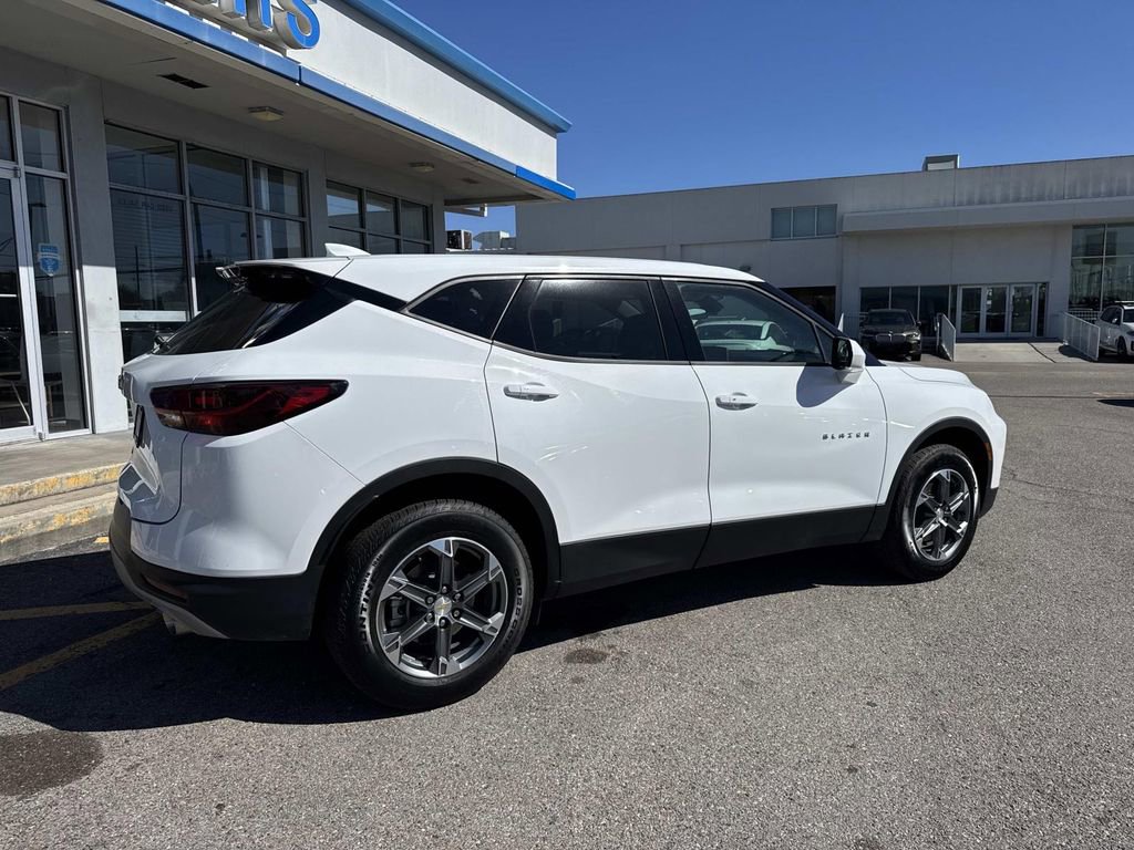 Certified 2025 Chevrolet Blazer LT image 8