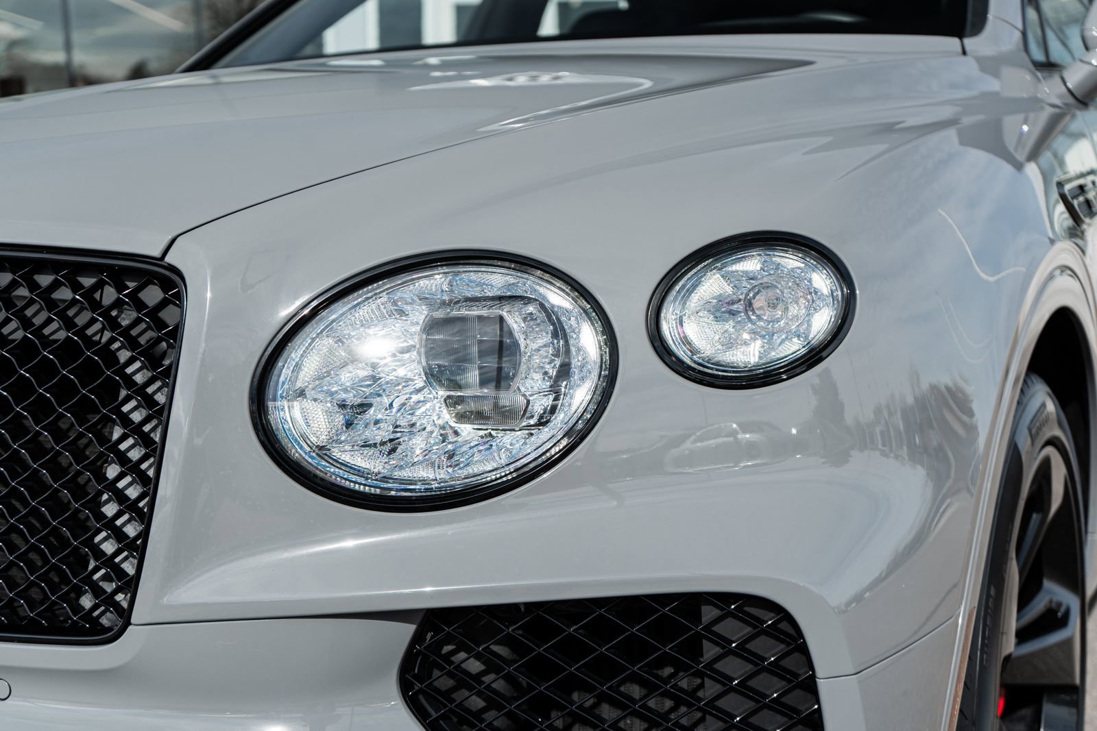 Used 2022 Bentley Bentayga image 23