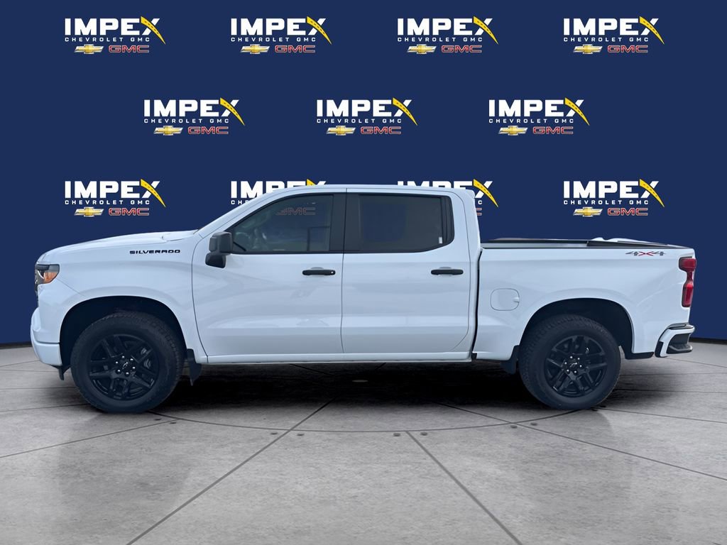 Used 2025 Chevrolet Silverado 1500 Custom w/ Turbomax Blackout Package AWD/4WD image 2
