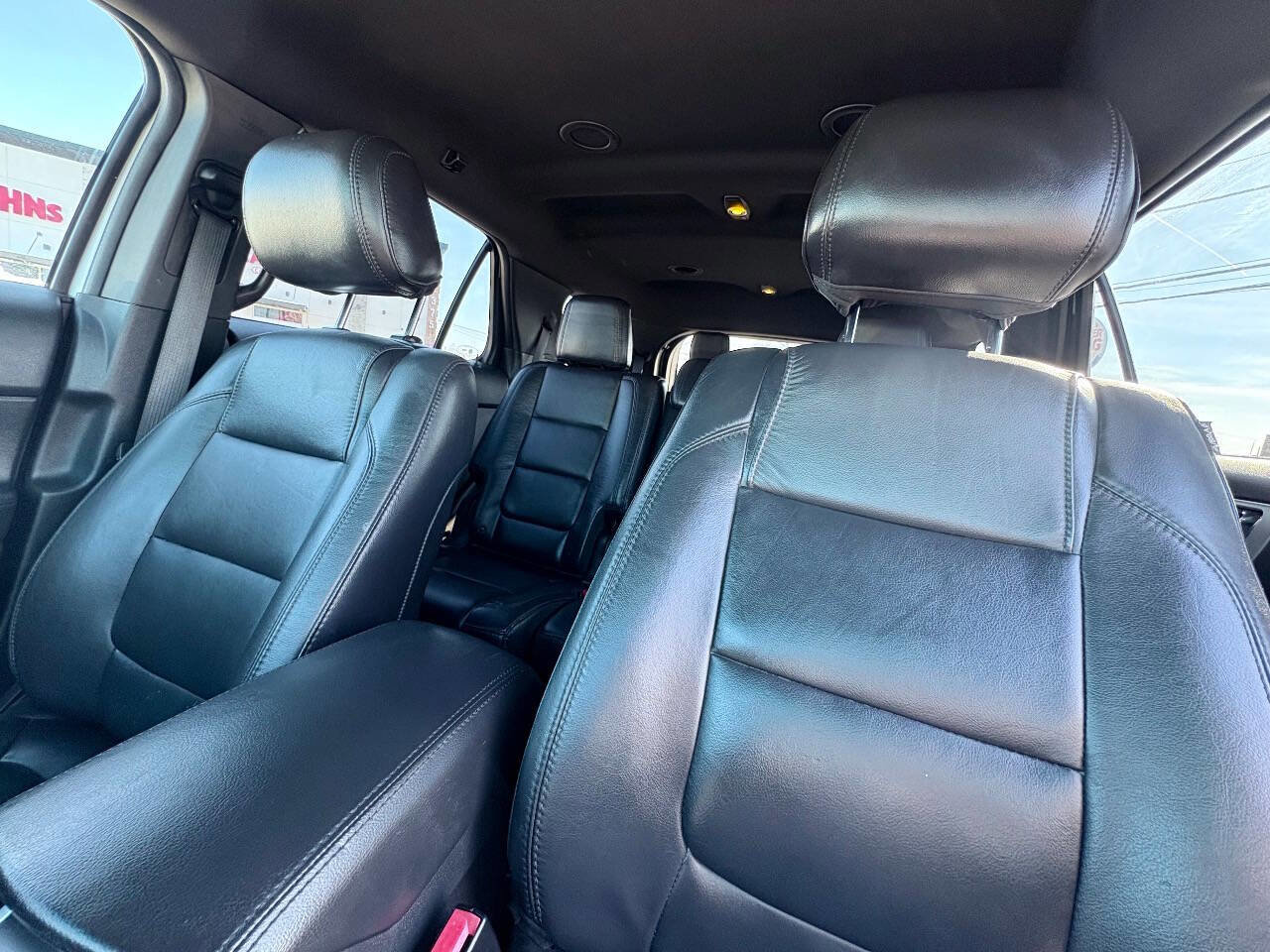 Used 2015 Ford Explorer XLT w/ Equipment Group 202B image 13