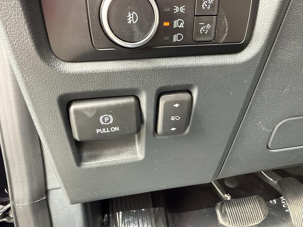 Used 2023 Ford Expedition Limited image 40