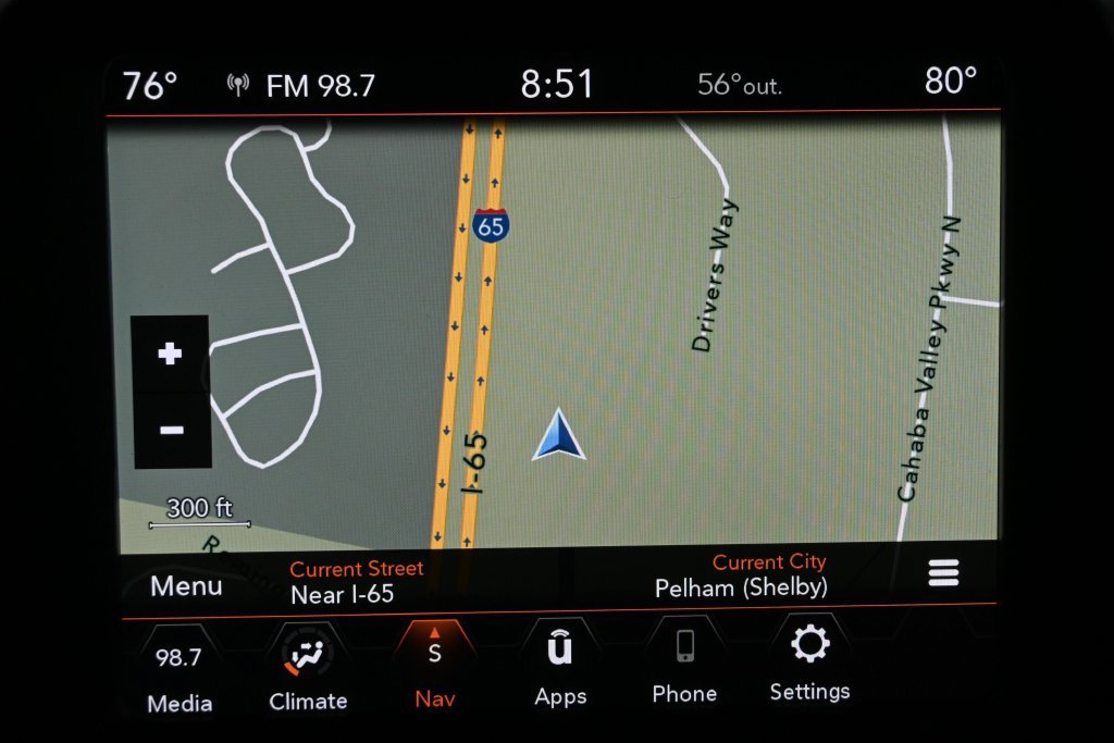 Used 2023 Jeep Renegade Latitude AWD/4WD image 10