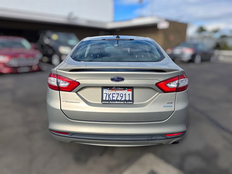 Used 2015 Ford Fusion SE w/ Equipment Group 201A image 10