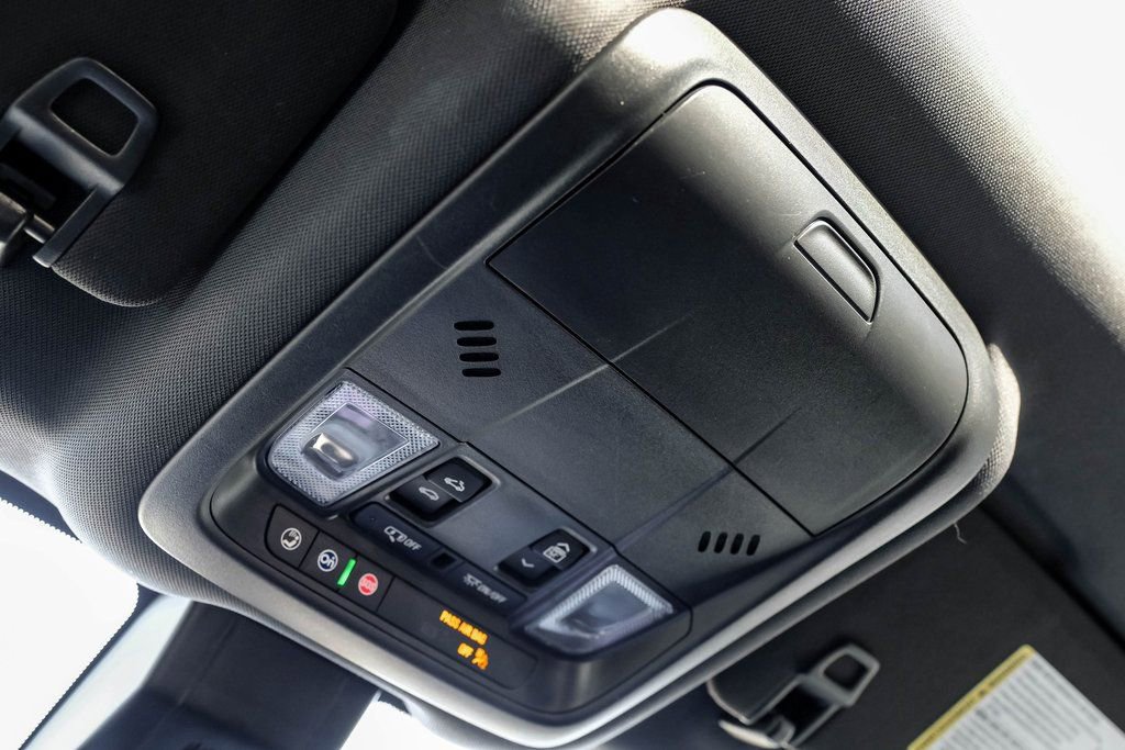 Used 2023 Chevrolet Equinox RS w/ RS Leather Package image 23