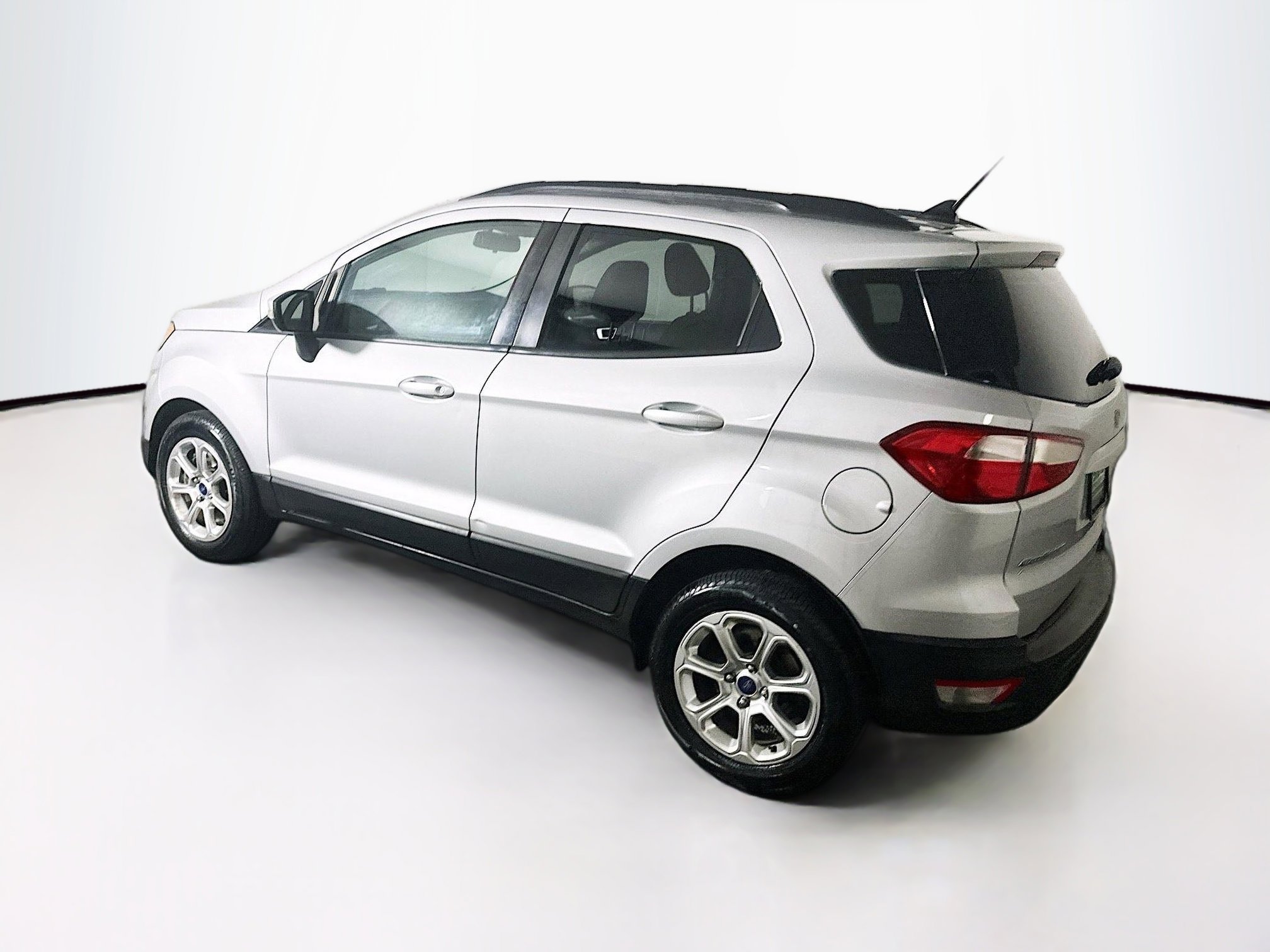 Used 2018 Ford EcoSport SE w/ SE Convenience Package image 5