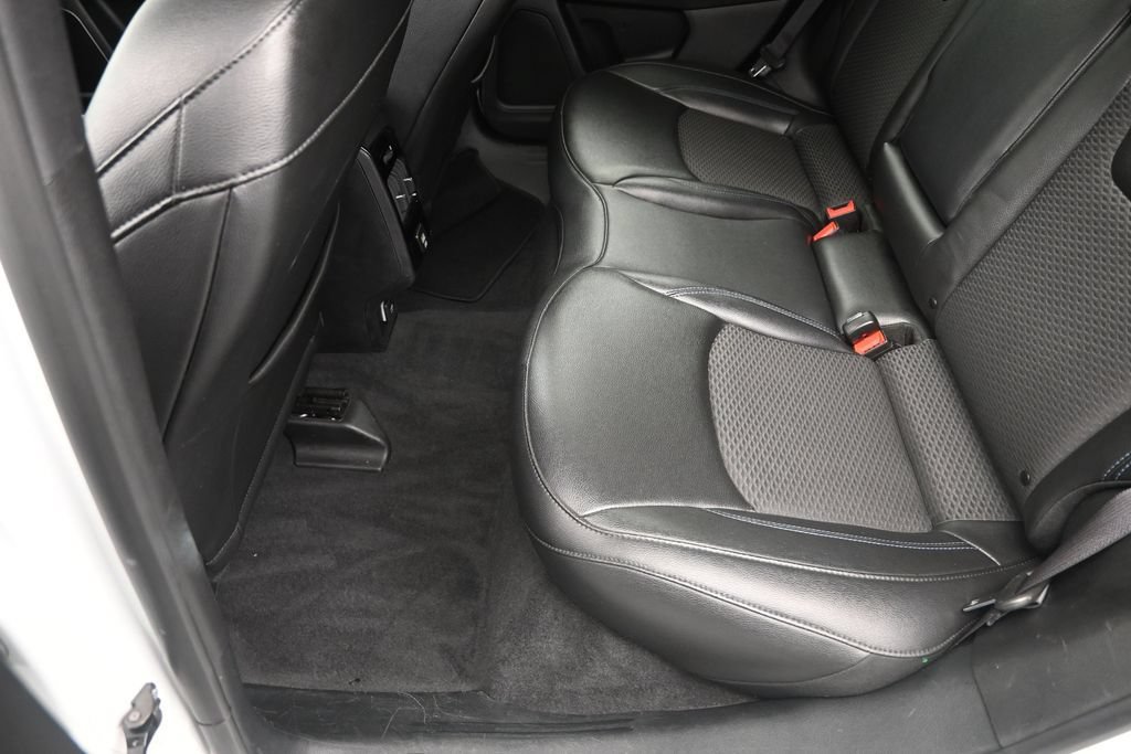Used 2024 Jeep Compass Latitude AWD/4WD image 15
