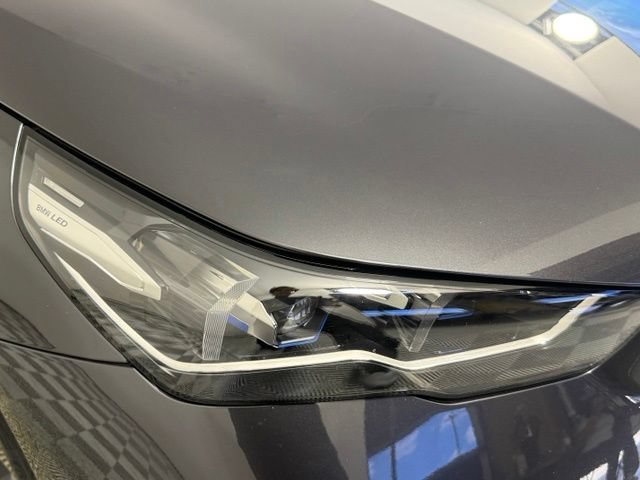 Used 2025 BMW 540i xDrive AWD/4WD image 12
