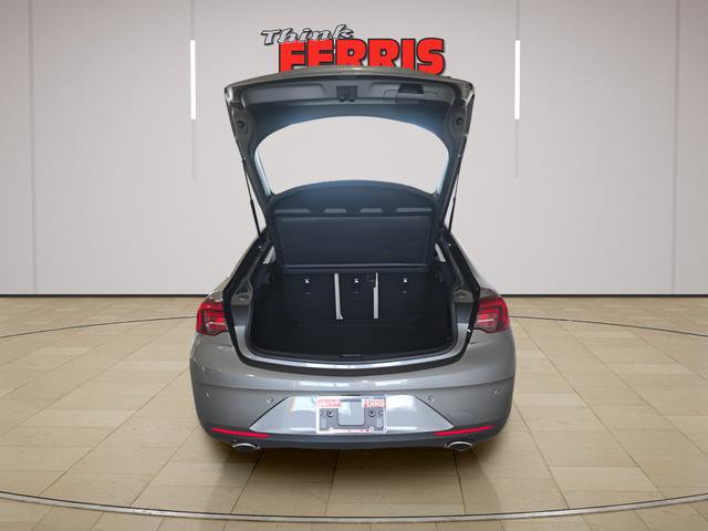 Used 2019 Buick Regal Essence w/ Driver Confidence Package I image 9