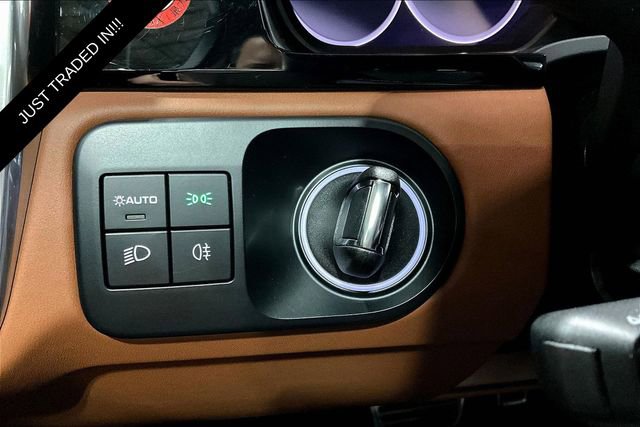 Used 2022 Porsche Cayenne Turbo image 23