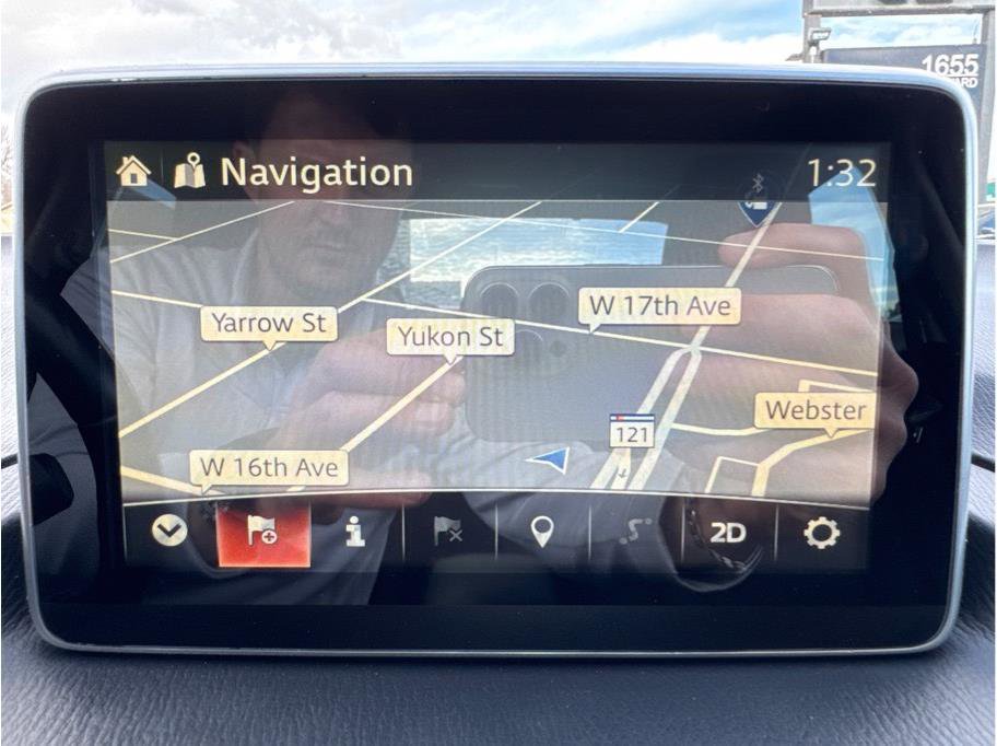 Used 2016 MAZDA MAZDA3 i Touring image 23