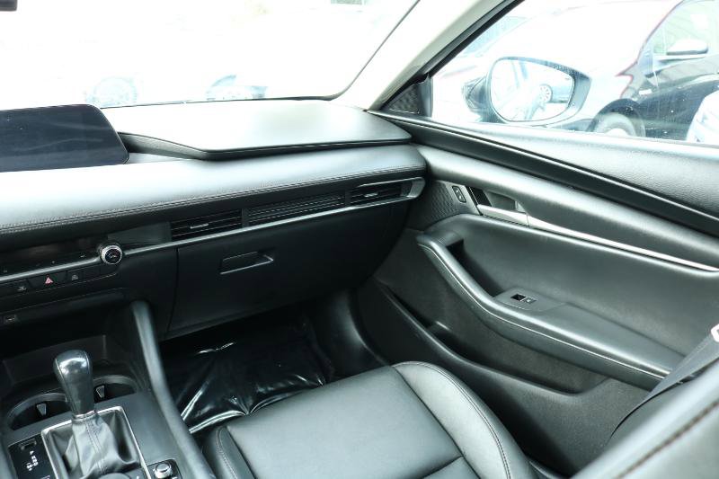 Used 2020 MAZDA MAZDA3 AWD Sedan w/ Select Package image 22