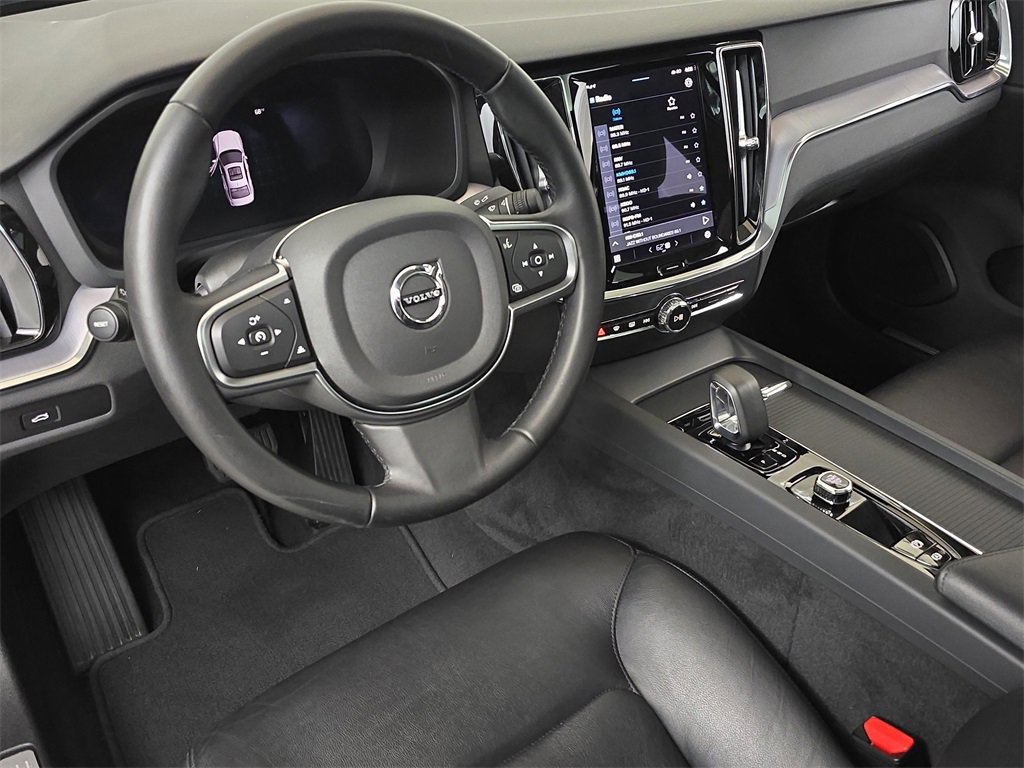 Used 2024 Volvo S60 B5 Core image 18
