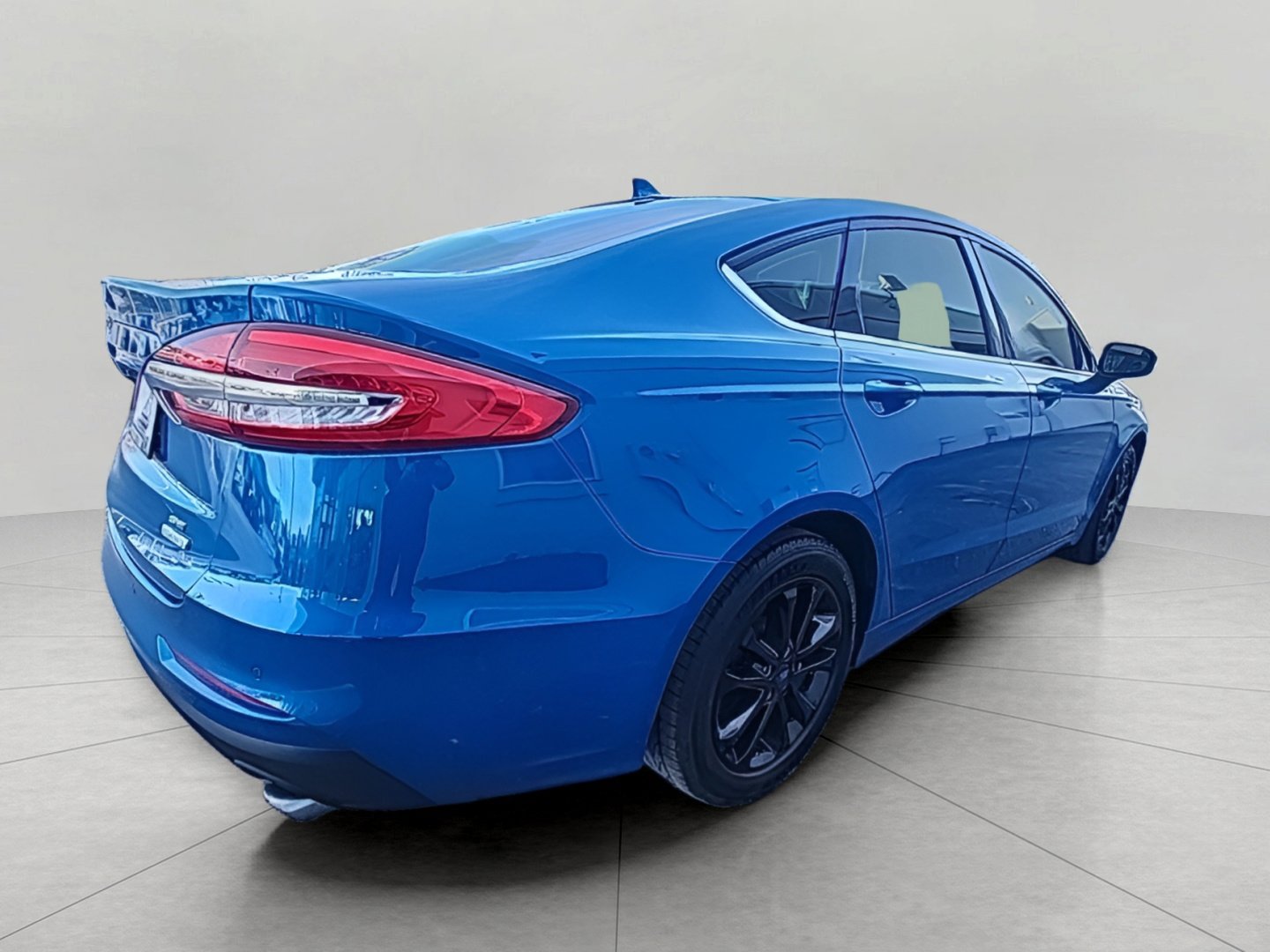 Certified 2020 Ford Fusion SE image 6