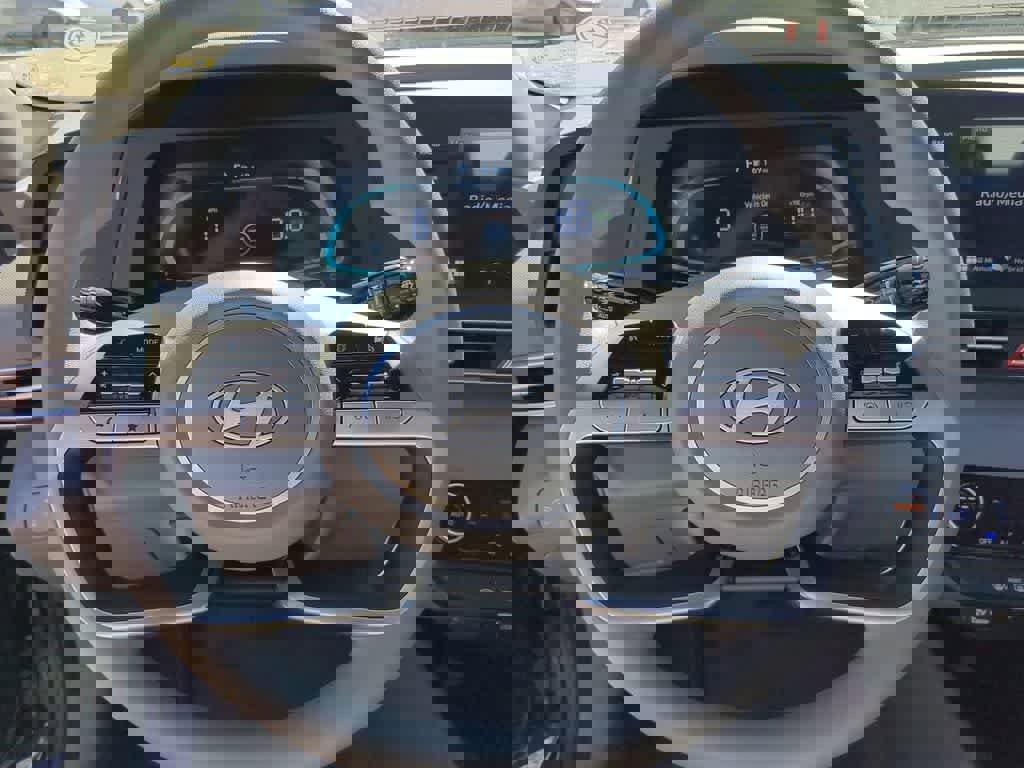 New 2026 Hyundai Elantra Blue image 23