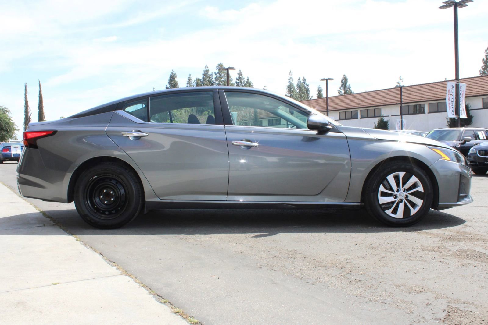 Used 2023 Nissan Altima 2.5 S image 41