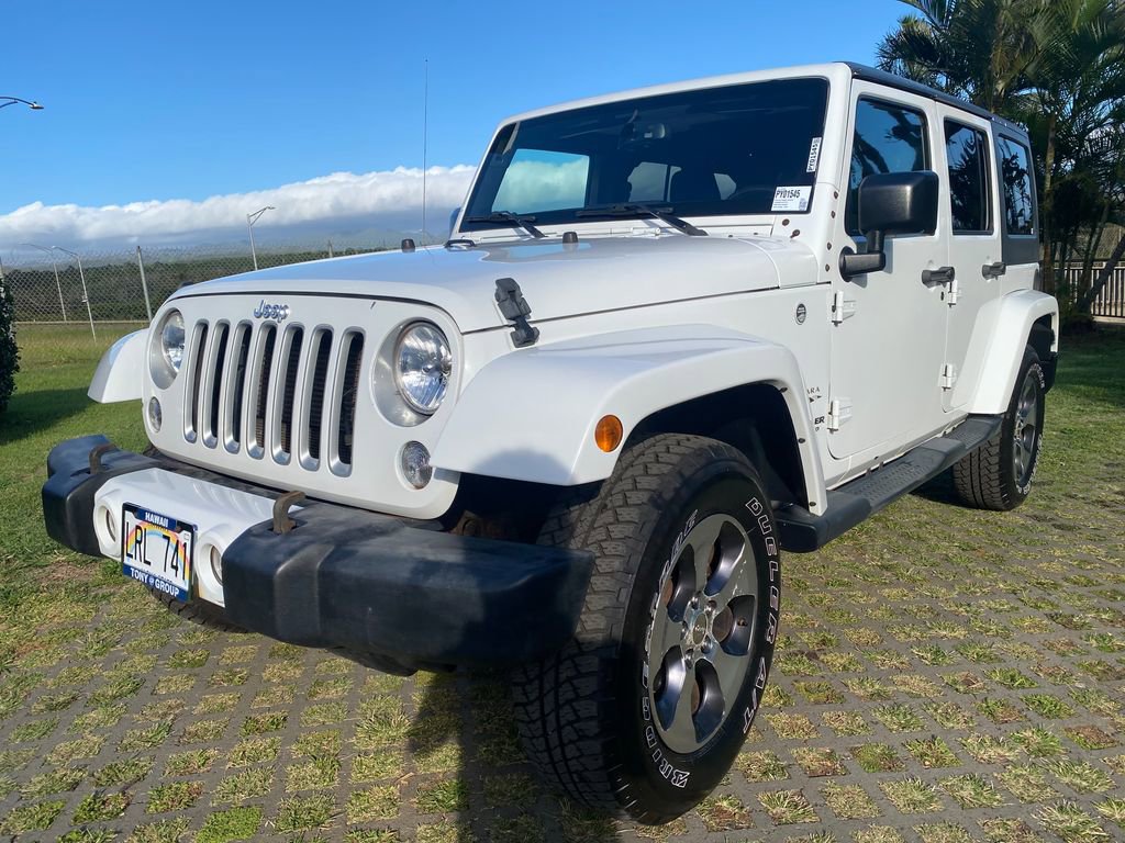Used 2016 Jeep Wrangler Unlimited Sahara w/ Connectivity Group AWD/4WD image 3