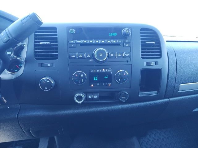 Used 2011 GMC Sierra 3500 SLE w/ SLE Preferred Package image 26