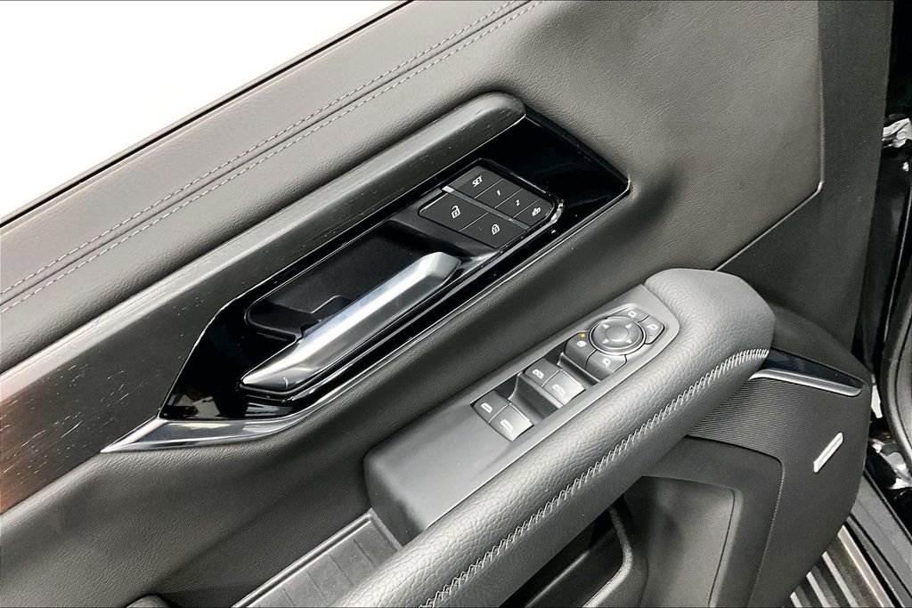 New 2026 GMC Yukon Denali w/ Denali Reserve Package AWD/4WD image 19