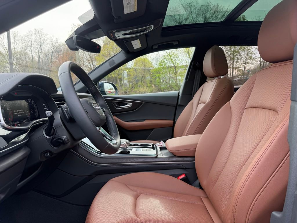 Used 2023 Audi Q8 Premium Plus AWD/4WD image 14