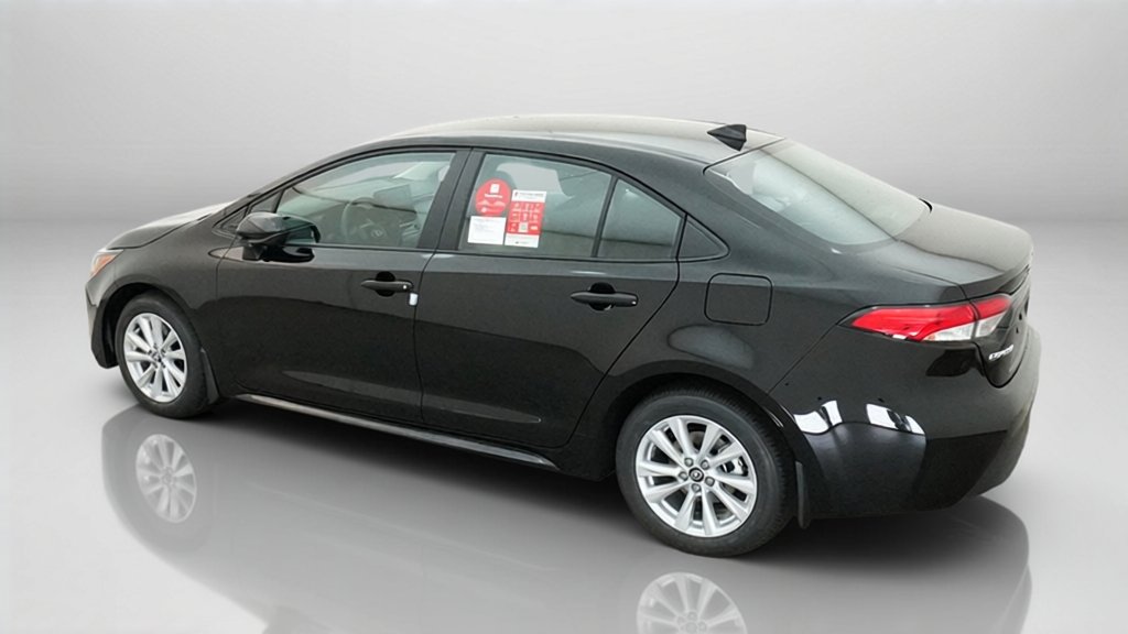 New 2027 Toyota Corolla LE w/ LE Premium Package FWD image 31