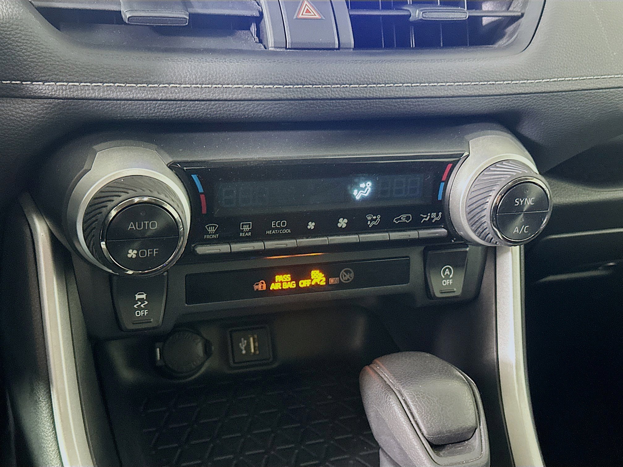 Used 2024 Toyota RAV4 XLE image 24