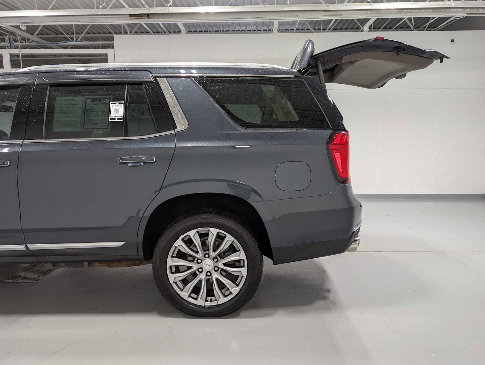 Certified 2022 GMC Yukon Denali w/ Max Trailering Package AWD/4WD image 11