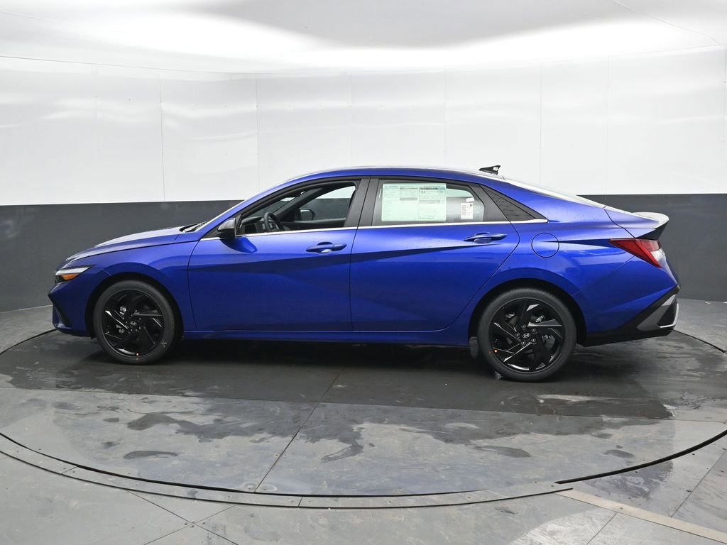 New 2026 Hyundai Elantra SEL Sport Premium FWD image 8