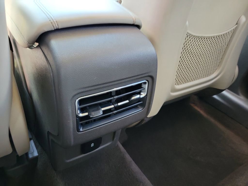 Certified 2022 Lincoln Corsair FWD image 15