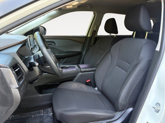 Used 2023 Nissan Rogue S FWD image 12