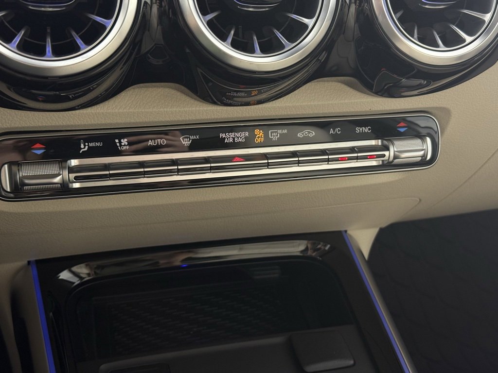 Used 2025 Mercedes-Benz GLB 250 4MATIC image 28