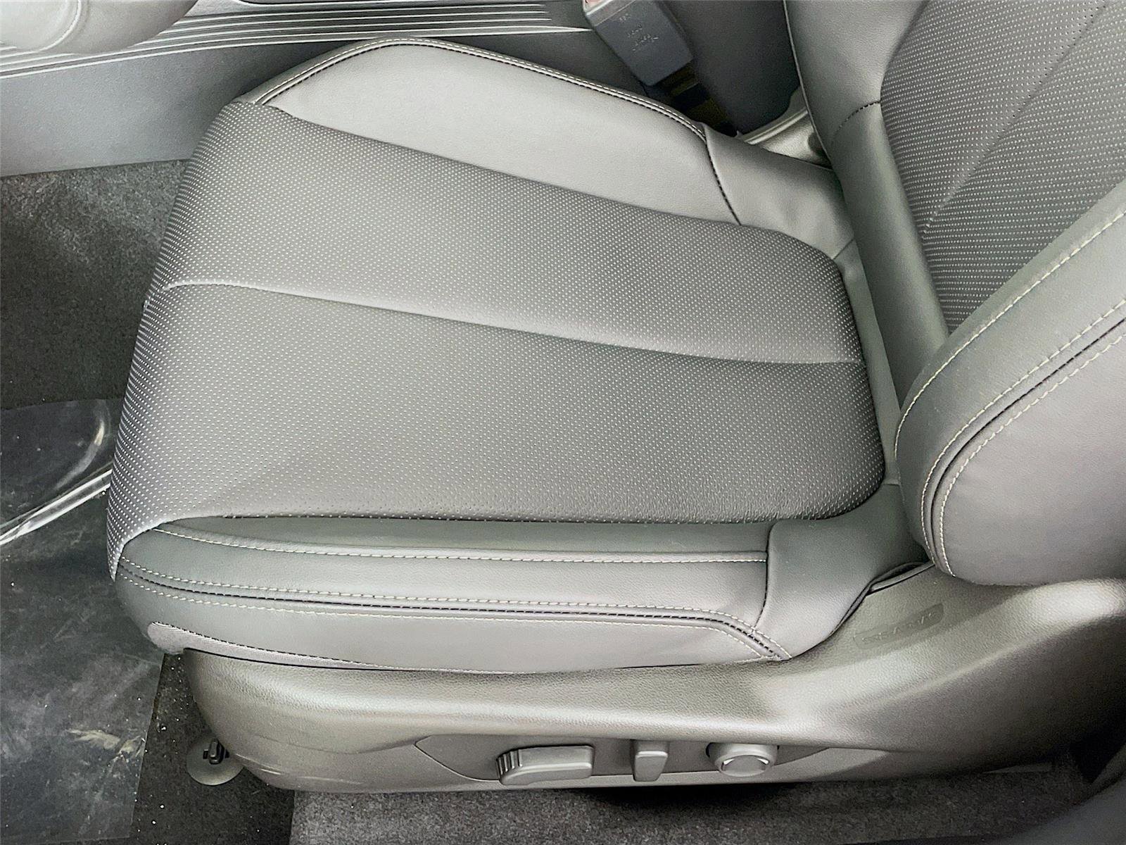 New 2026 Subaru Outback Limited image 21