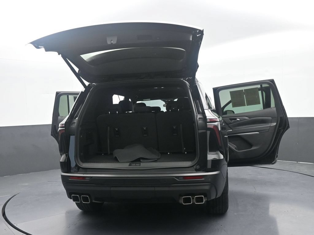 Used 2024 Chevrolet Traverse LS FWD image 83