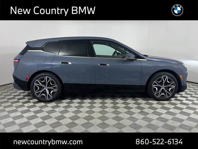 Used 2023 BMW iX xDrive50 w/ Ultimate Package 2 image 8
