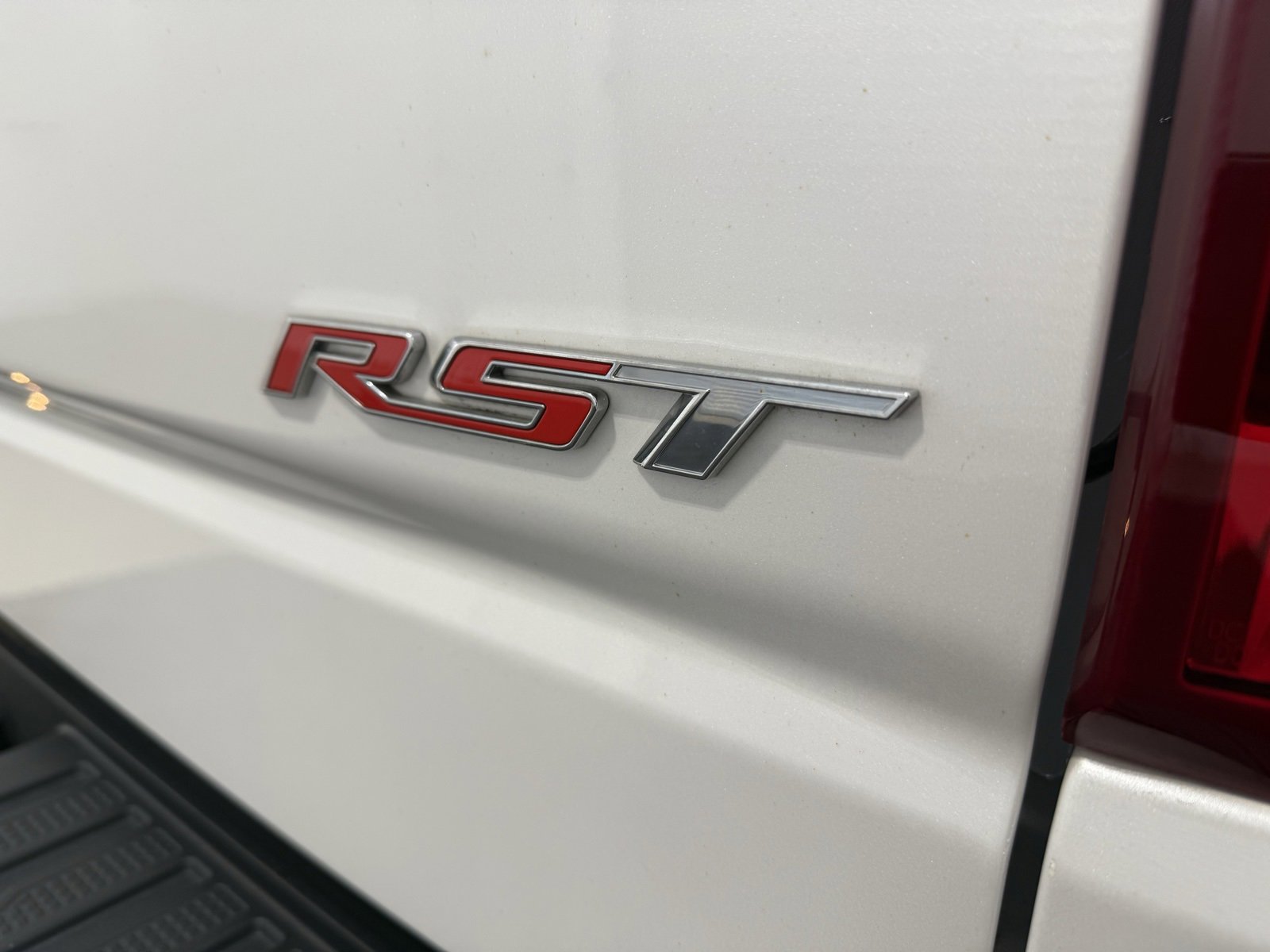 Used 2022 Chevrolet Silverado 1500 RST w/ Safety Package image 13