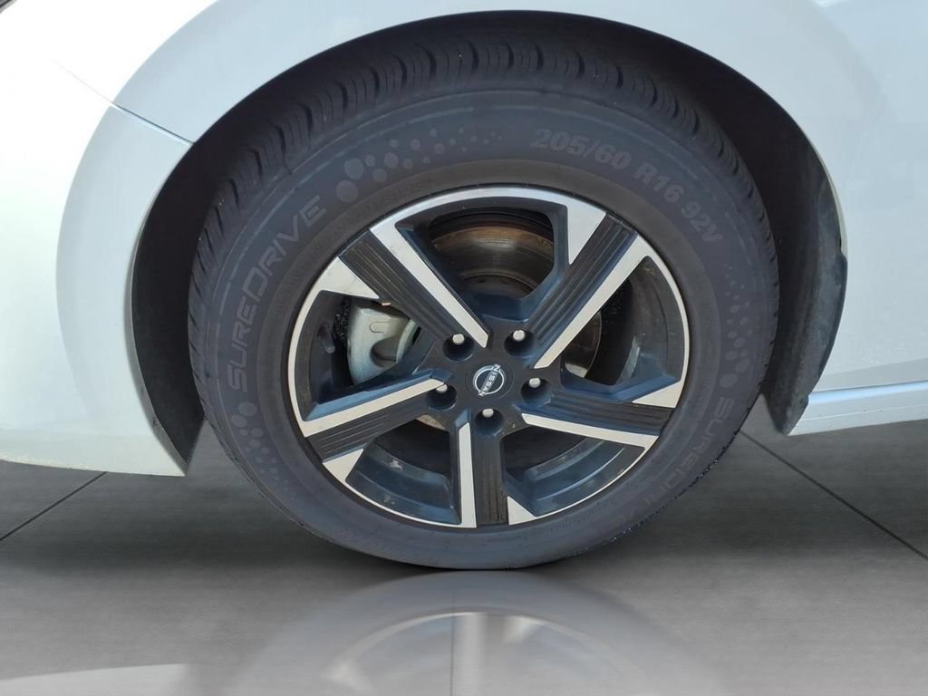 Used 2024 Nissan Sentra SV FWD image 9