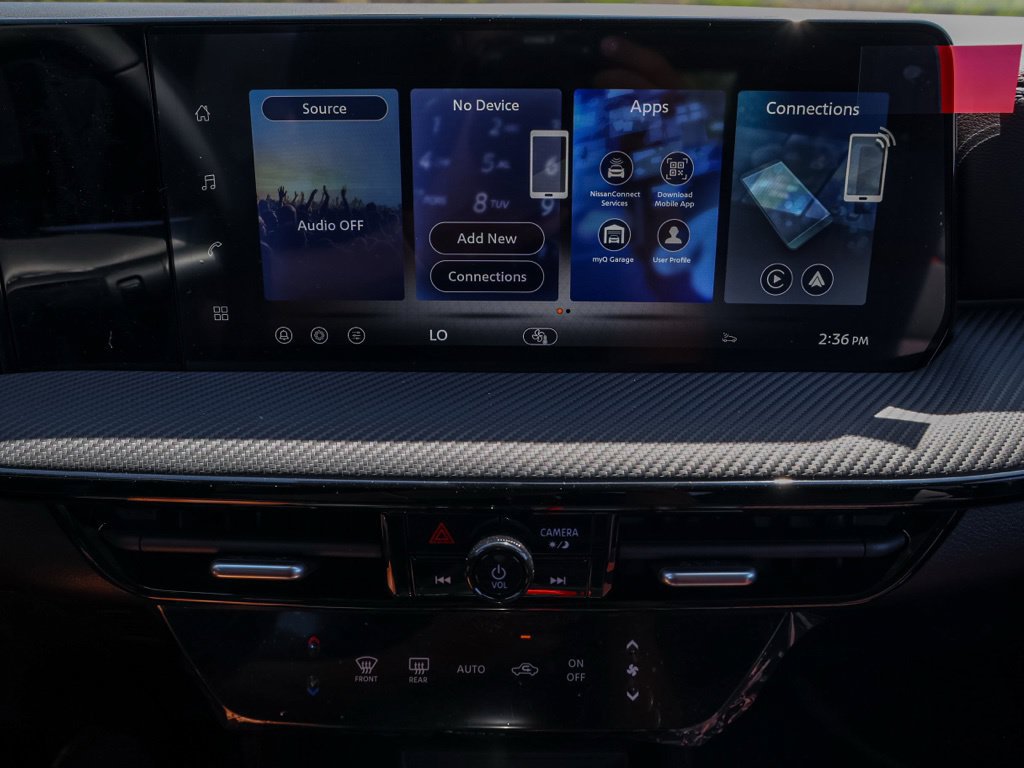 New 2026 Nissan Kicks SR FWD image 28