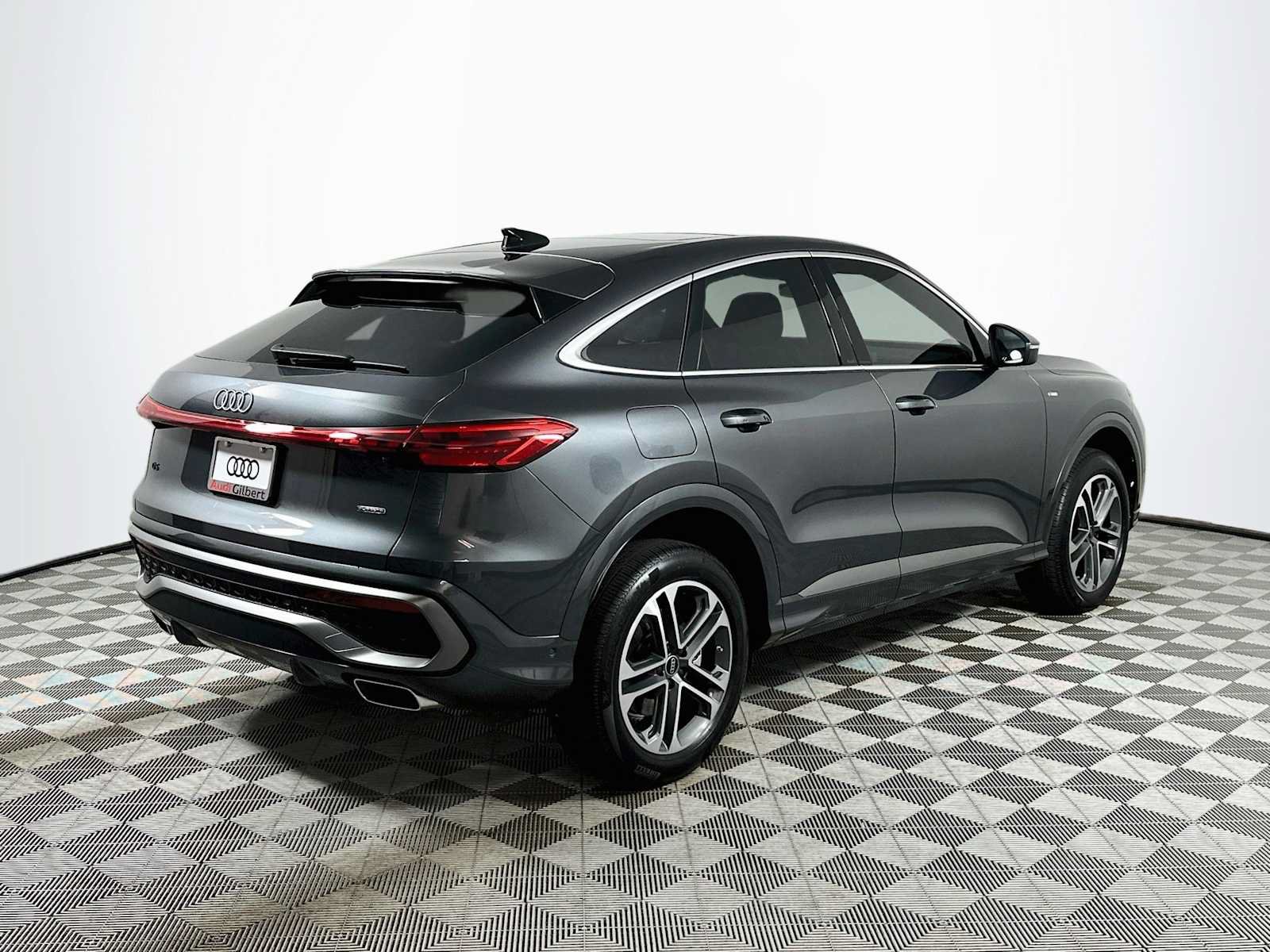 New 2026 Audi Q5 Premium AWD/4WD image 7