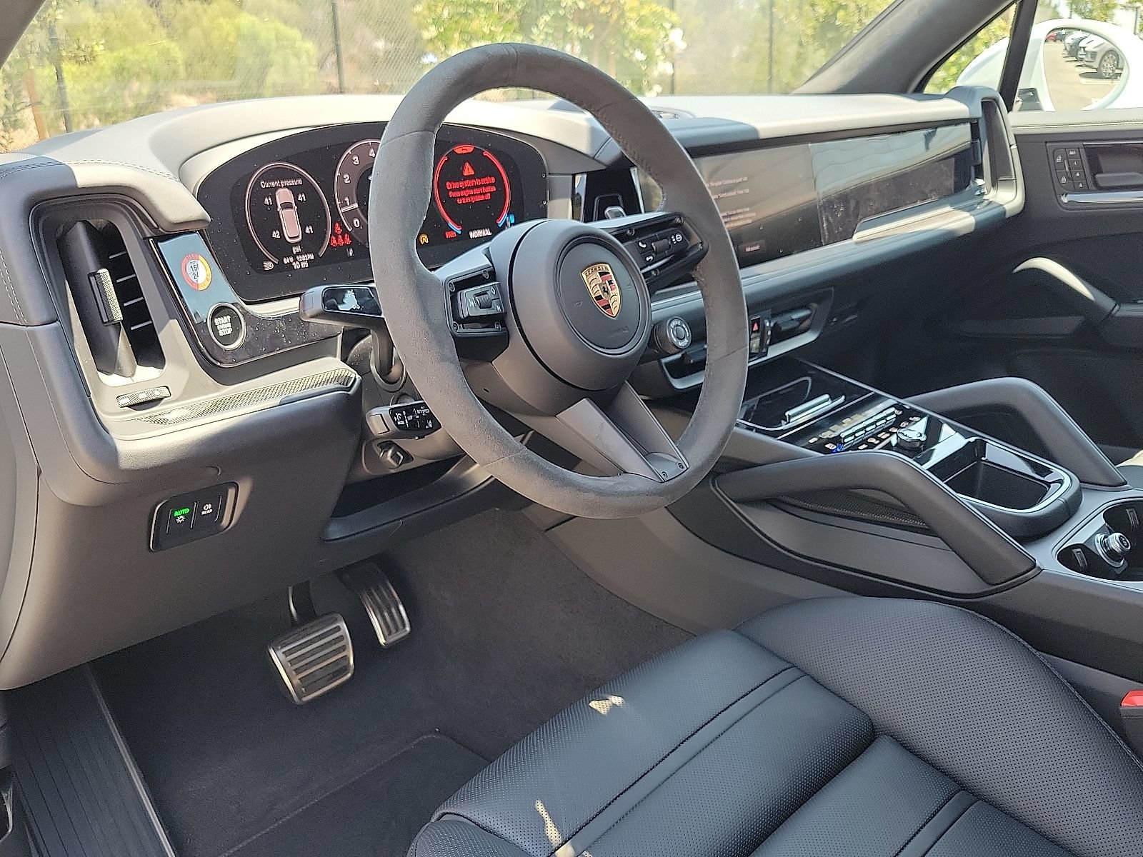 New 2025 Porsche Cayenne GTS AWD/4WD image 4