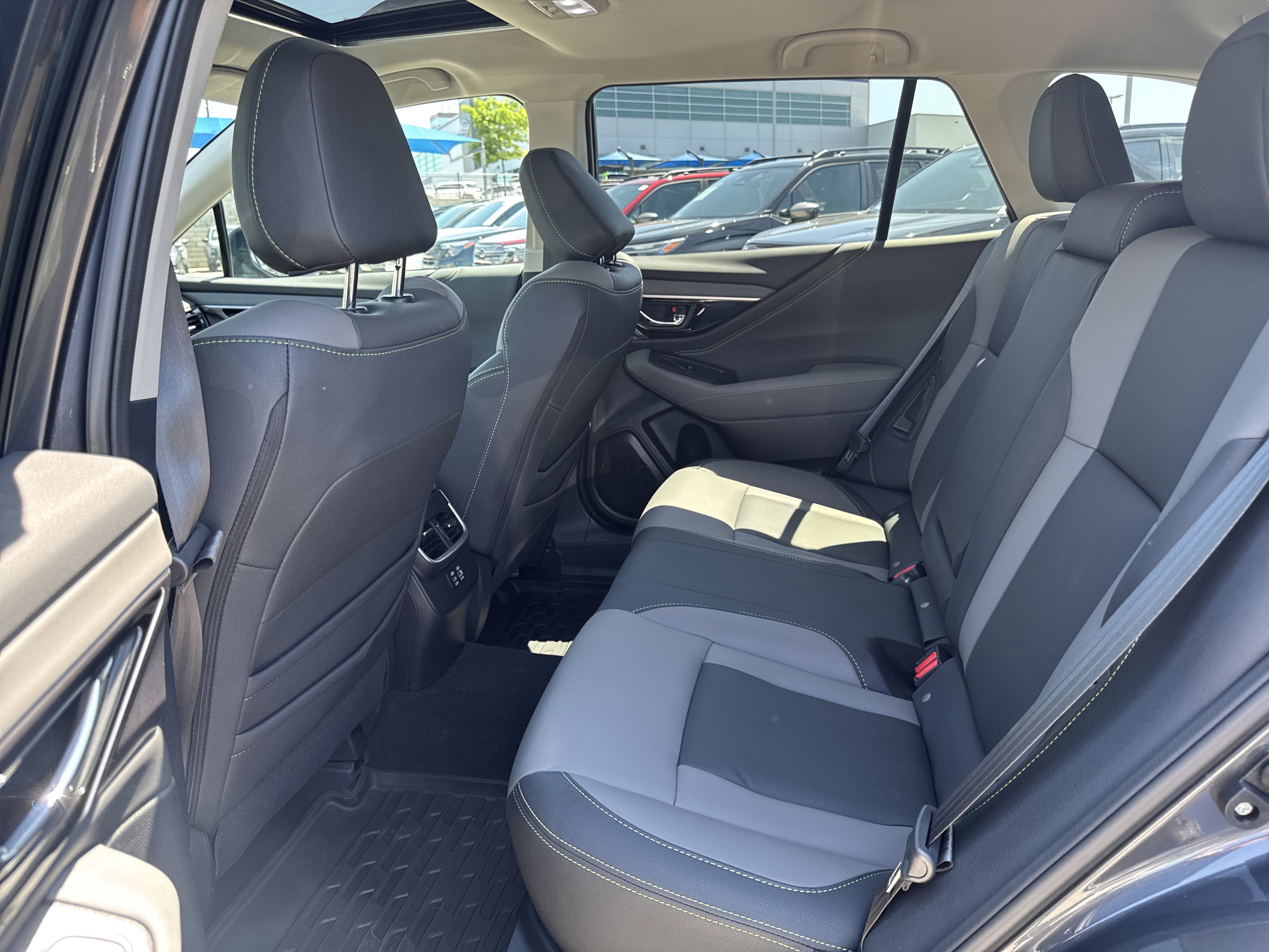 Certified 2024 Subaru Outback Onyx Edition AWD/4WD image 27