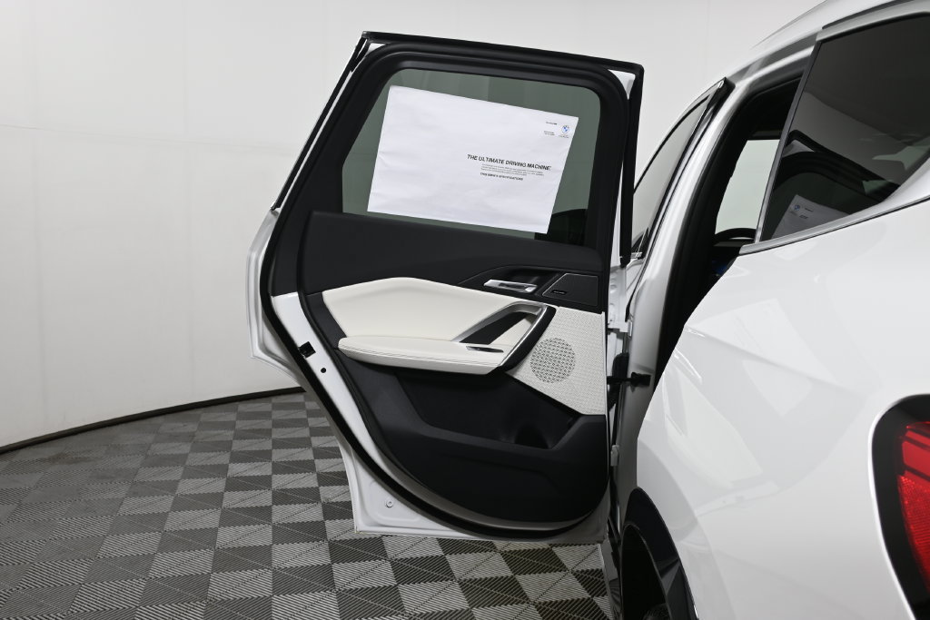 New 2027 BMW X1 xDrive28i AWD/4WD image 27