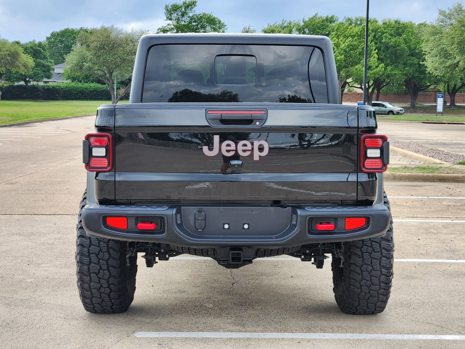 Used 2025 Jeep Gladiator Rubicon w/ Convenience Group image 5
