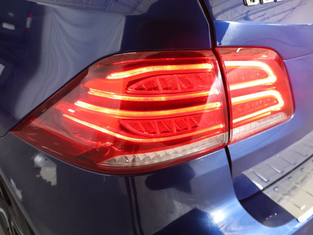 Used 2018 Mercedes-Benz GLE 350 4MATIC w/ Premium 2 Package image 31