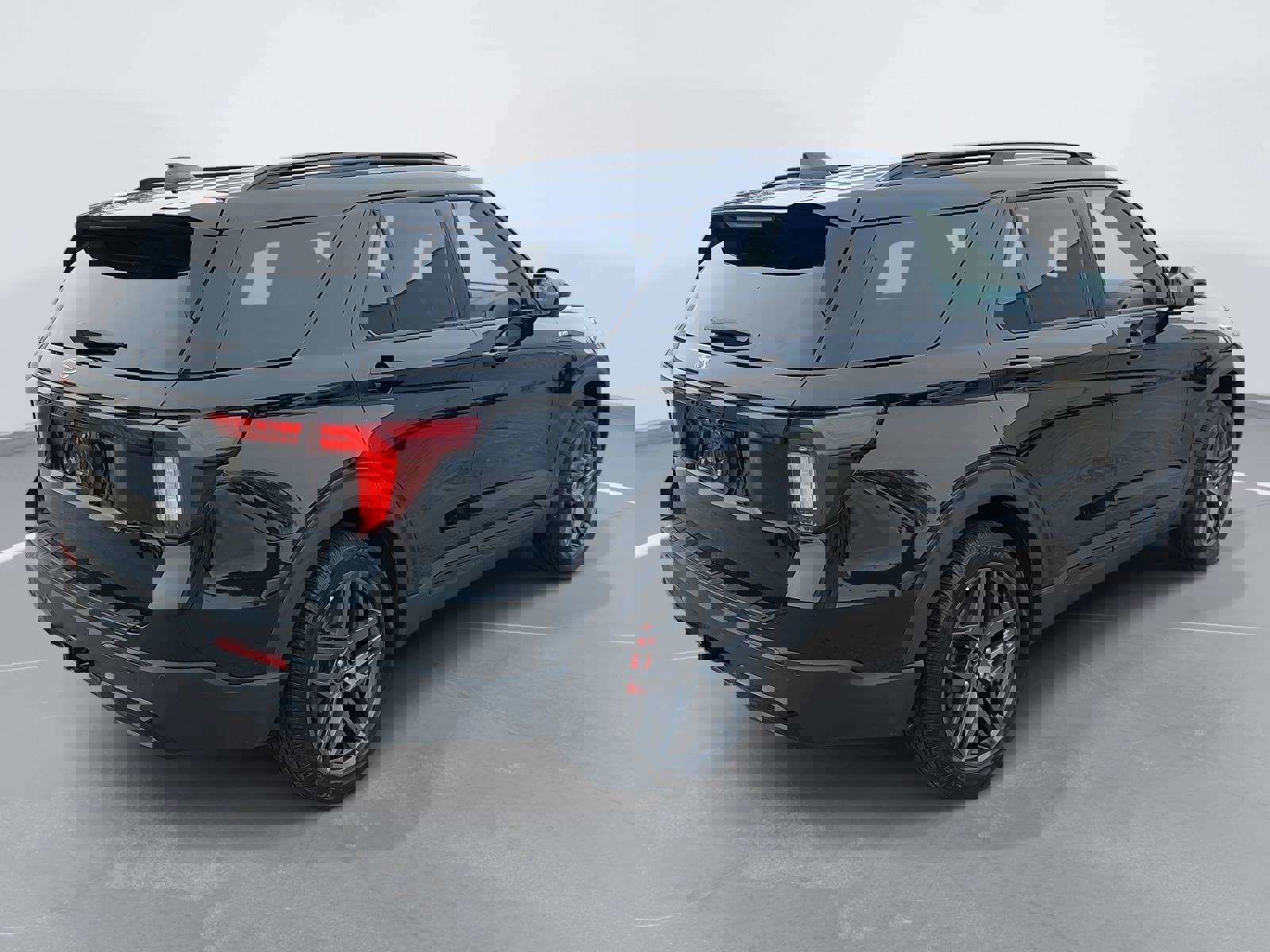 Used 2025 Ford Explorer ST-Line w/ Premium Package image 5