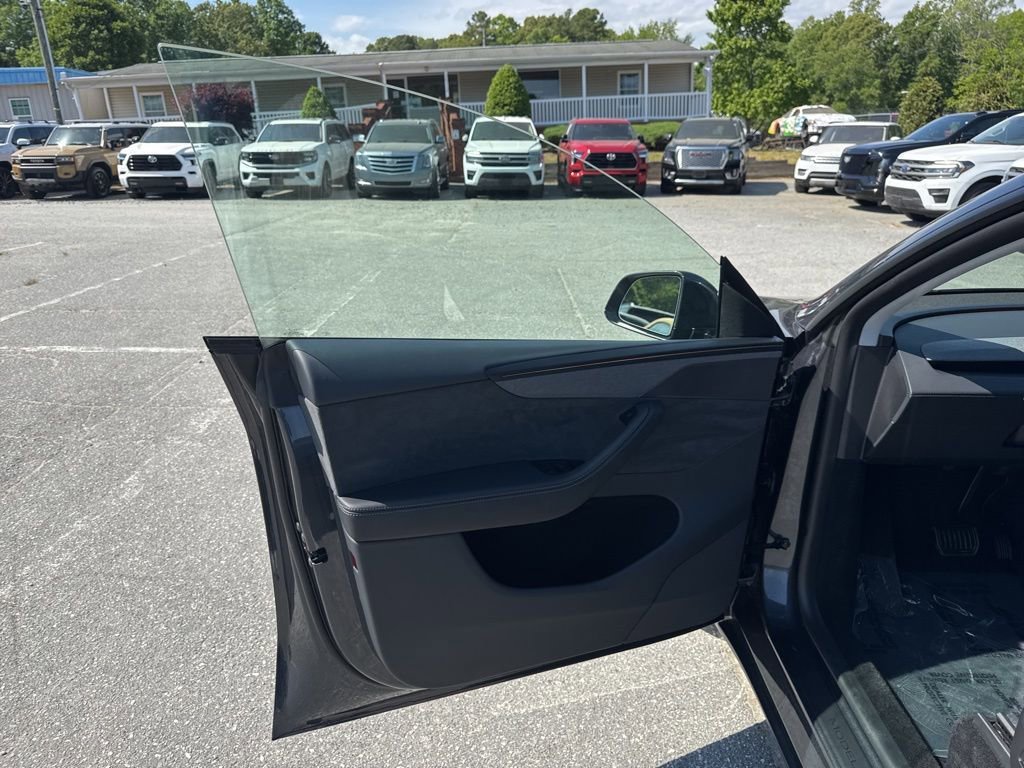 Used 2026 Tesla Model Y Long Range RWD image 28