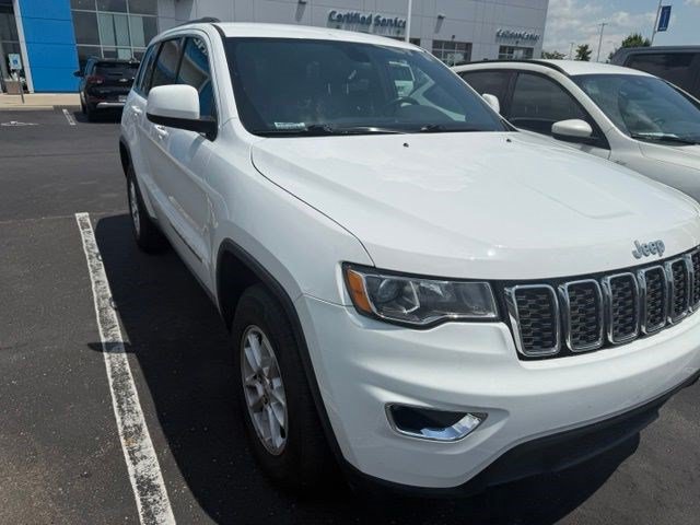 Used 2020 Jeep Grand Cherokee Laredo AWD/4WD image 19