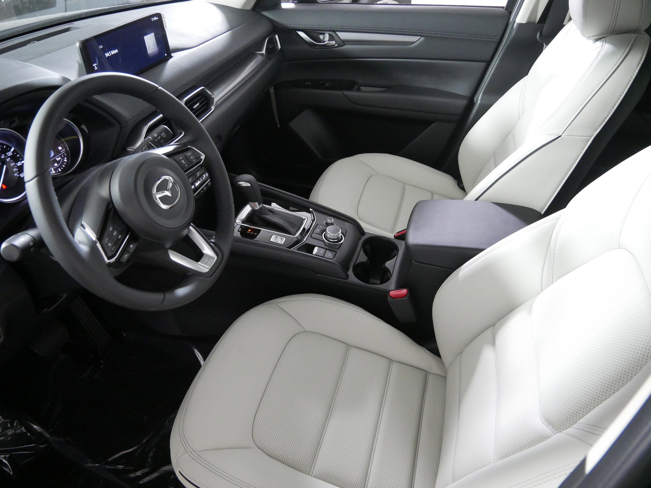 New 2025 MAZDA CX-5 AWD 2.5 S w/ Preferred Package image 4