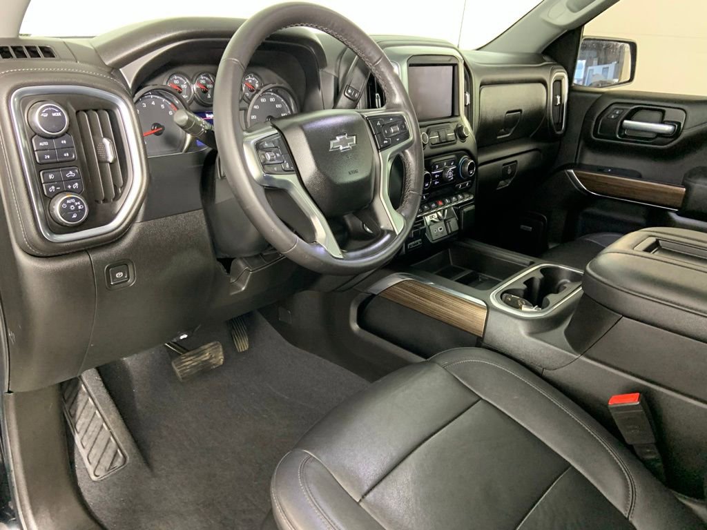 Used 2021 Chevrolet Silverado 1500 LT Trail Boss w/ Convenience Package II AWD/4WD image 32