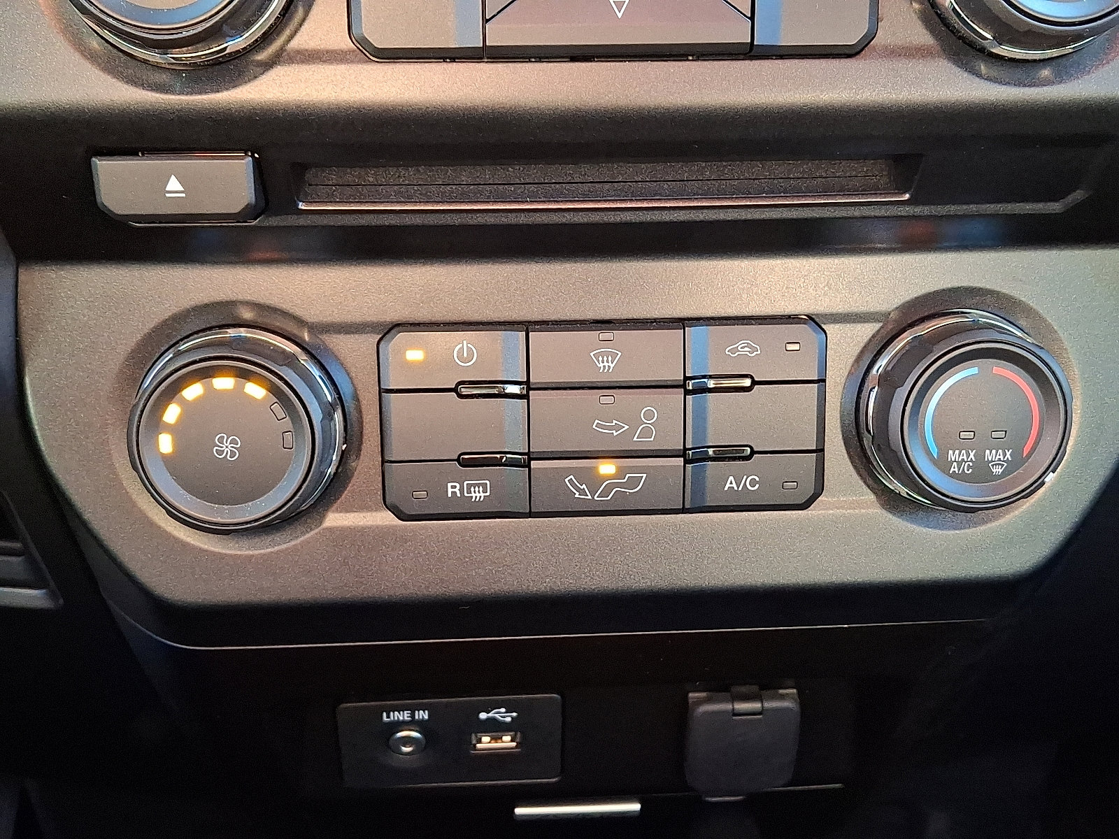 Used 2015 Ford F150 XLT w/ Equipment Group 301A Mid image 15